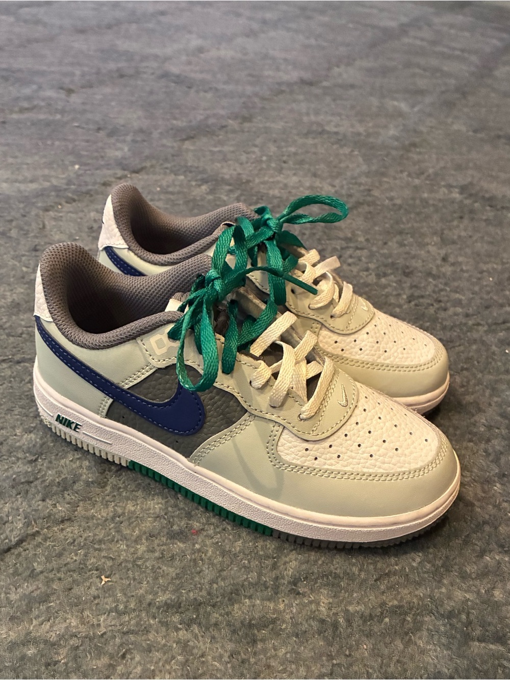 Nike Kids Air Force One Size 13